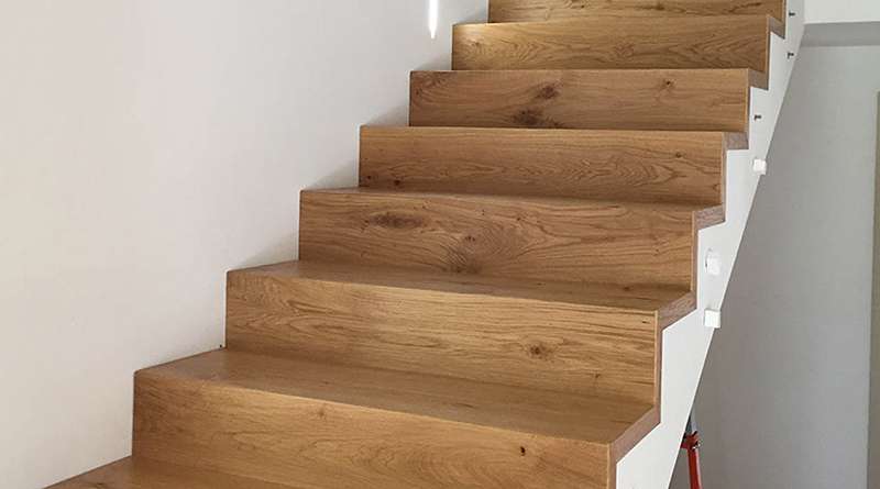 installing laminate flooring on stairs